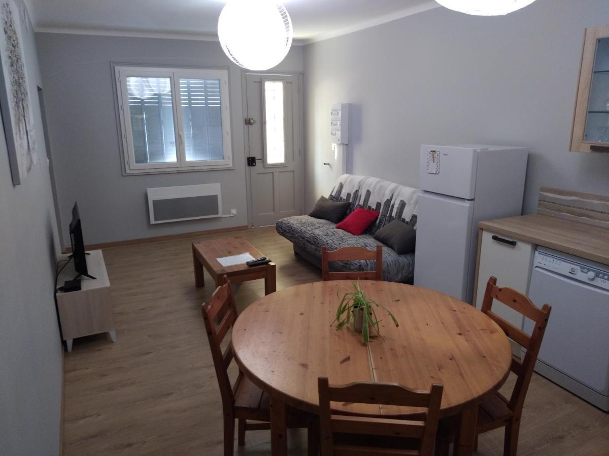 Maison De Village Confortable Entierement Renovee Saint-Just  Kültér fotó